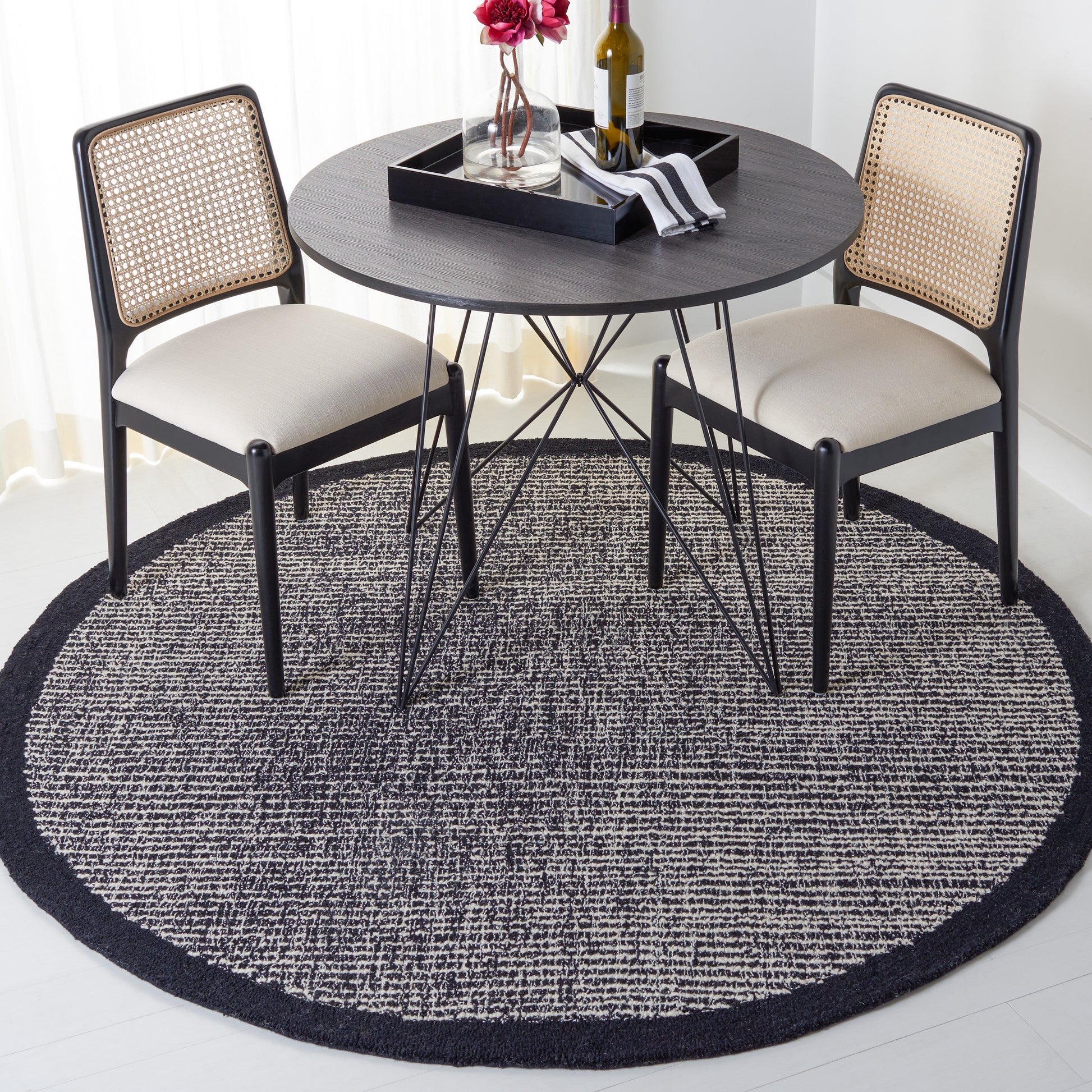 Safavieh Metro Met151Z Ivory/Black Area Rug