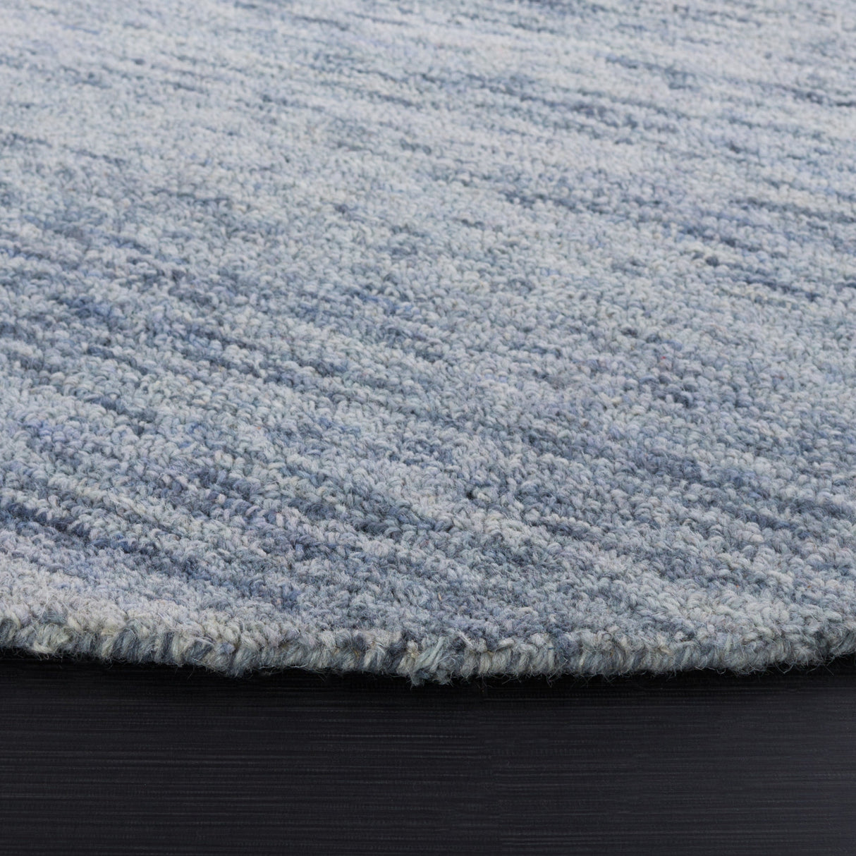 Safavieh Metro Met152M Blue Rugs.