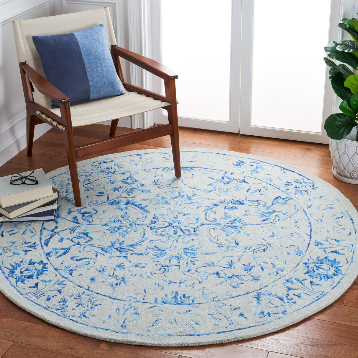 Safavieh Metro Met255M Blue/Beige Rugs.