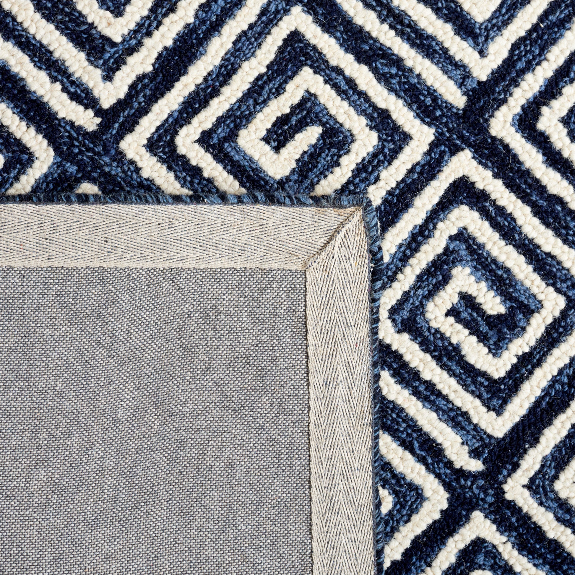 Safavieh Metro Met455N Navy/Ivory Area Rug