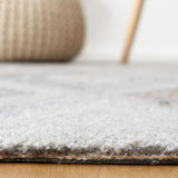 Safavieh Metro Met552F Grey/Light Brown Rug.