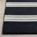 Safavieh Metro Met601Z Black/Ivory Rugs.