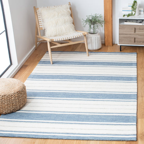 Safavieh Metro Met607M Blue/Ivory Area Rug