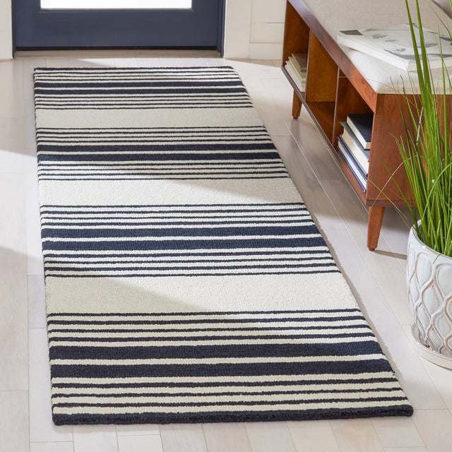 Safavieh Metro Met609A Ivory/Black Rugs.