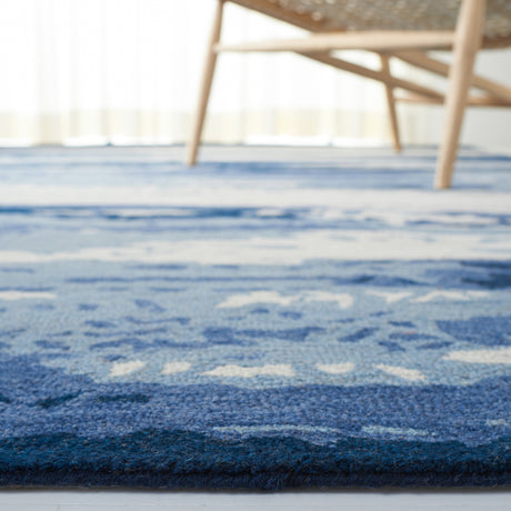 Safavieh Metro Met650M Blue/Ivory Rug.