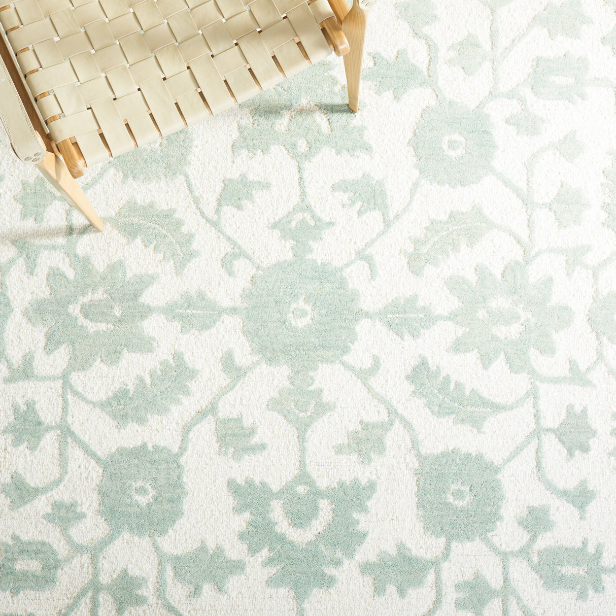 Safavieh Metro Met707Y Ivory/Light Green Rug.