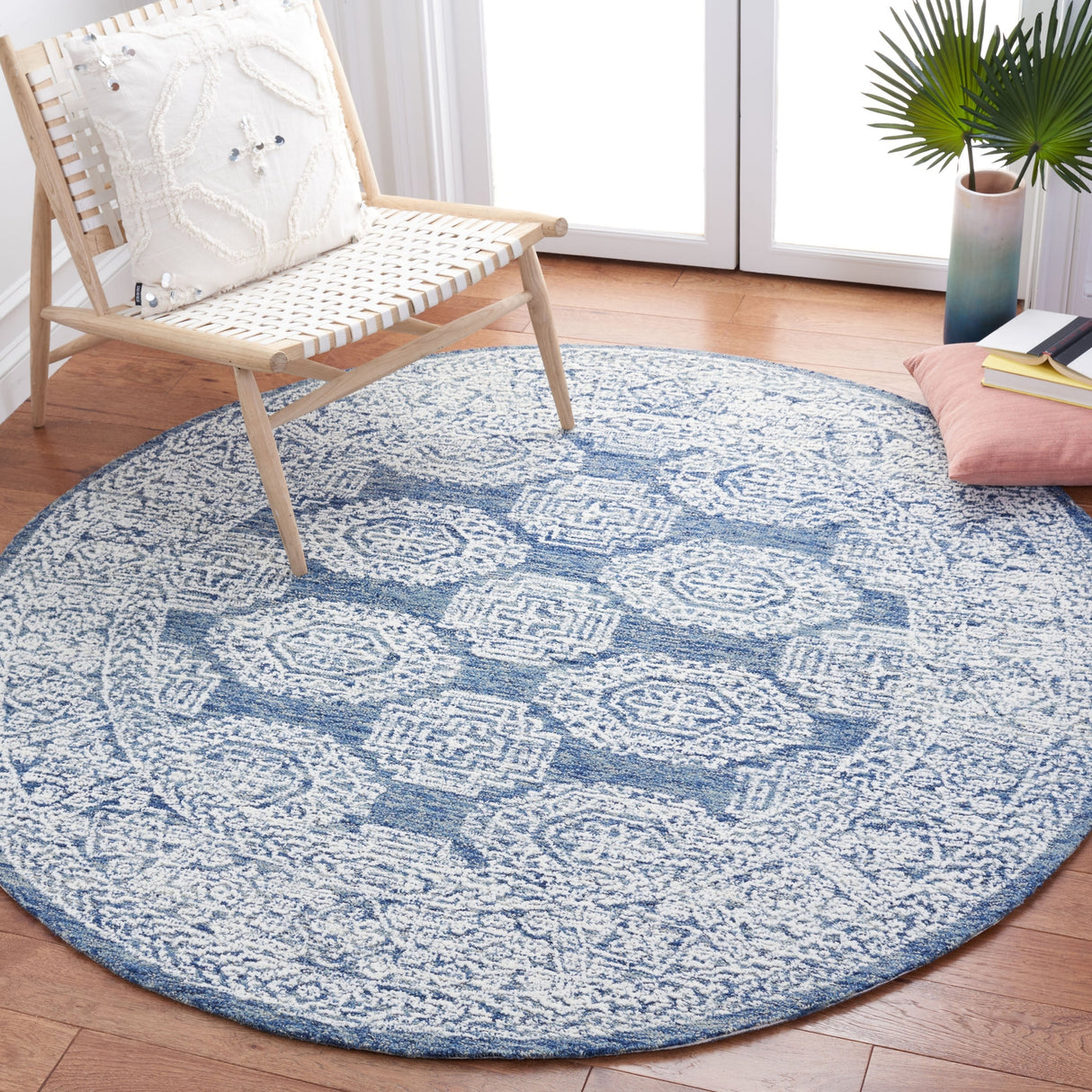 Safavieh Metro Met803M Natural/Blue Rugs.