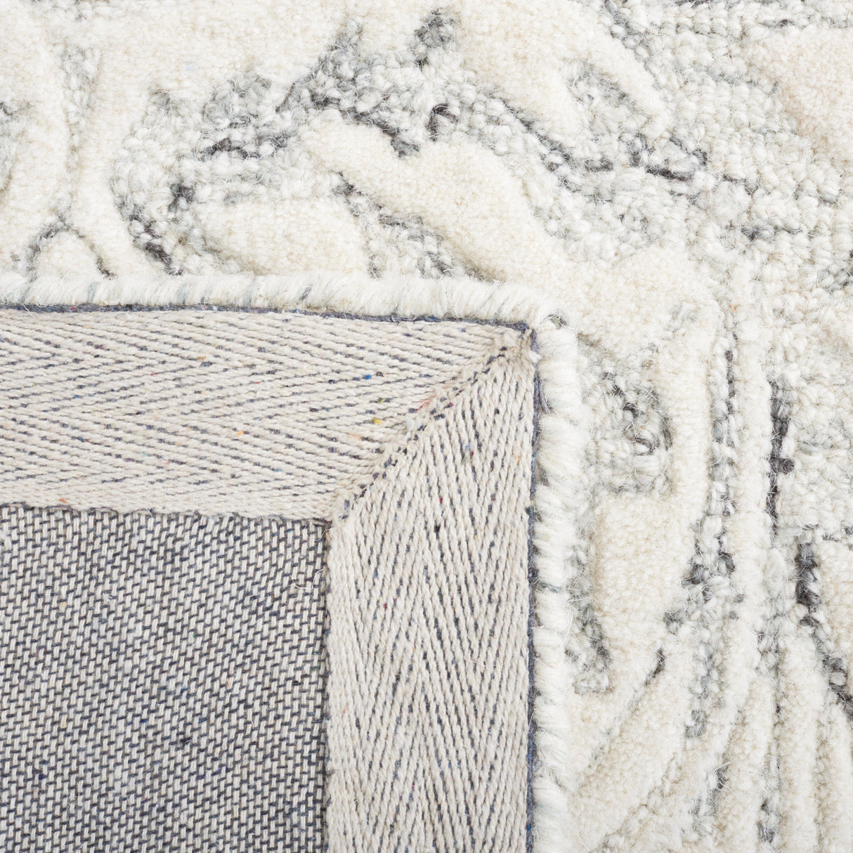 Safavieh Metro Met850F Grey/Ivory Rug.