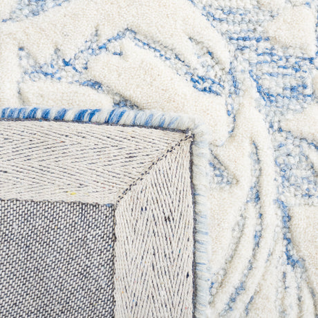 Safavieh Metro Met850M Blue/Ivory Rug.