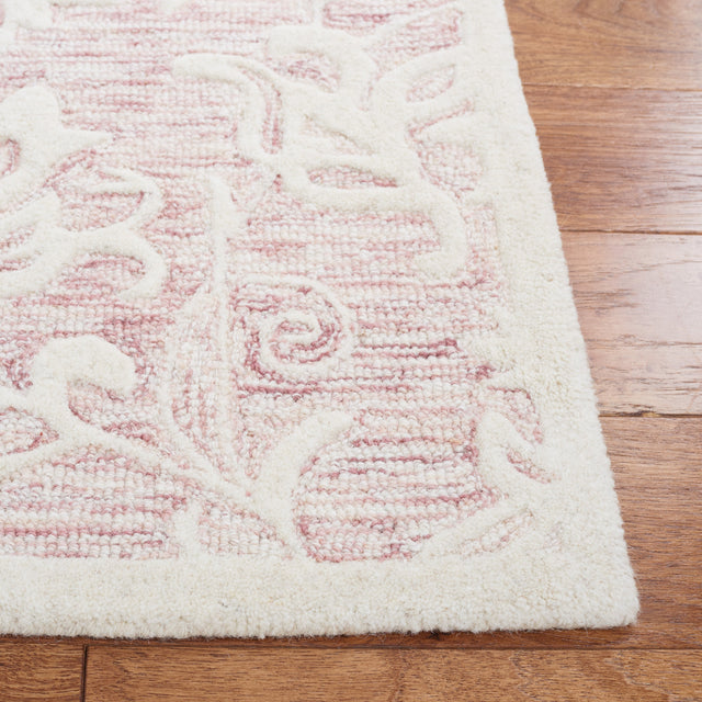 Safavieh Metro Met853U Pink/Ivory Rug.