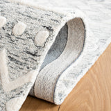 Safavieh Metro Met855F Silver/Ivory Rug.