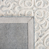 Safavieh Metro Met857F Silver/Ivory Rug.