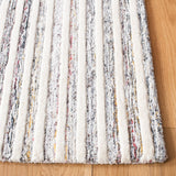 Safavieh Metro Met858Q Red/Ivory Rug.