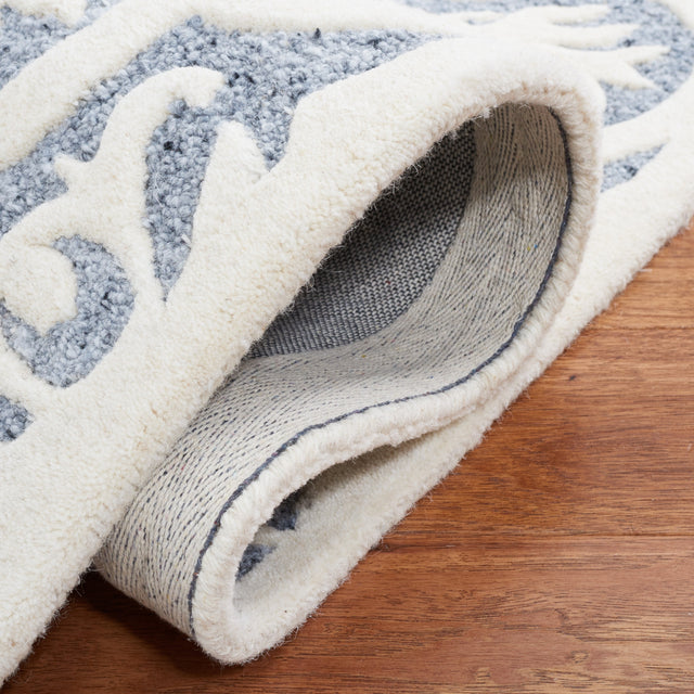 Safavieh Metro Met859L Light Blue/Ivory Rug.