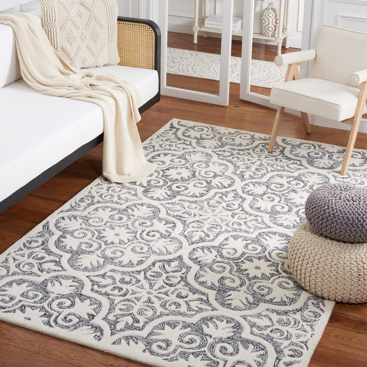 Safavieh Metro Met859Z Black/Ivory Rug.