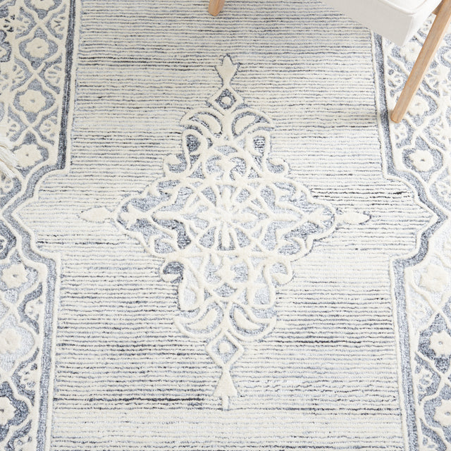 Safavieh Metro Met861F Grey/Ivory Rug.