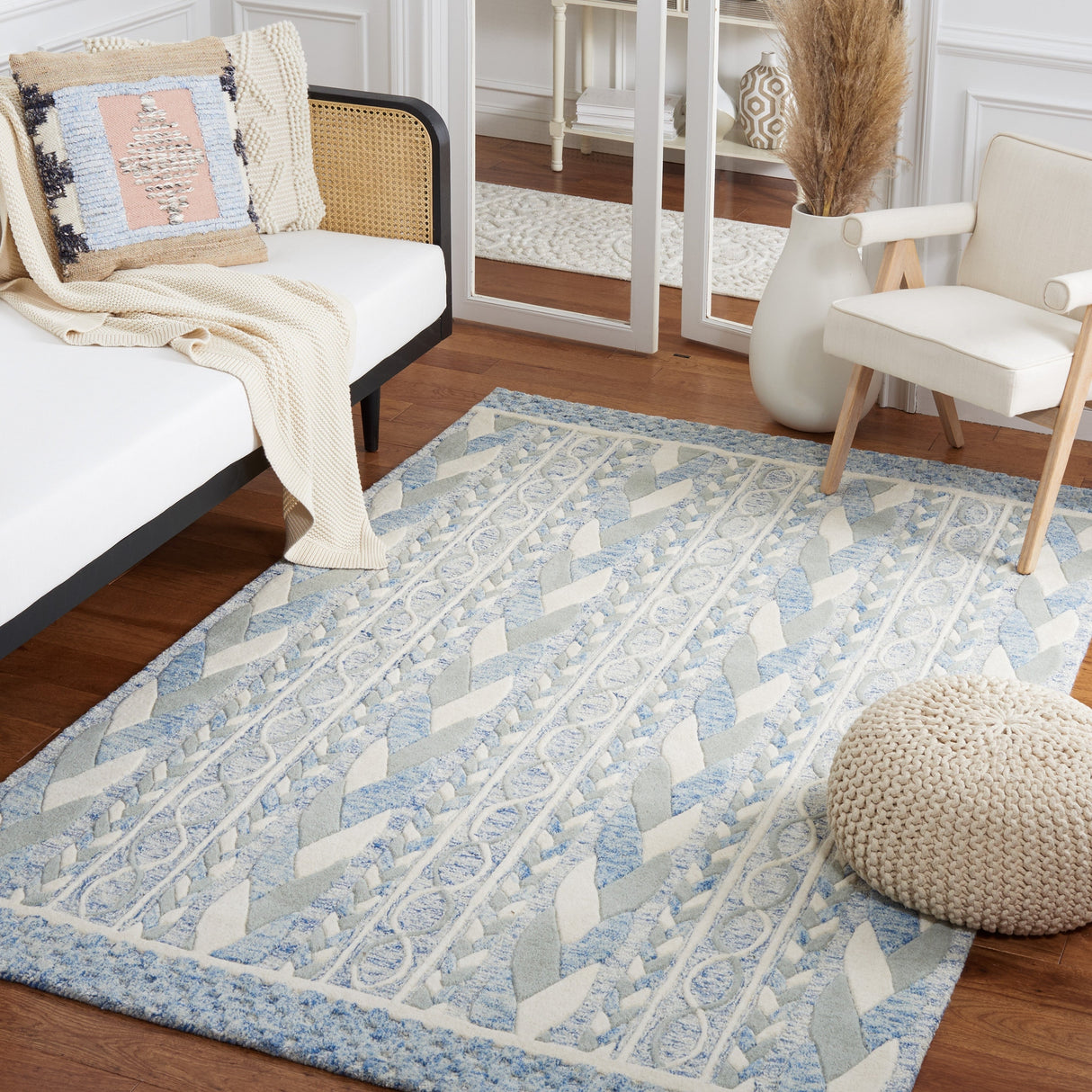 Safavieh Metro Met863M Blue/Ivory Rug.