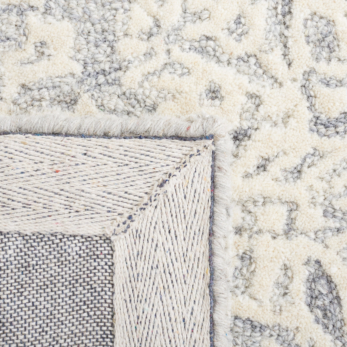 Safavieh Metro Met864H Dark Grey/Ivory Rug.