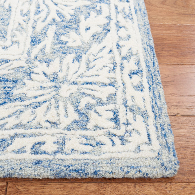 Safavieh Metro Met865M Blue/Ivory Rug.