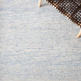 Safavieh Metro Met867M Blue/Ivory Rug.