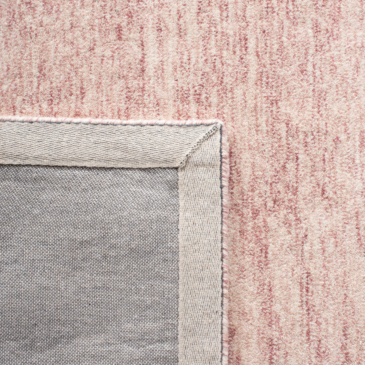 Safavieh Metro Met867U Pink/Ivory Rug.