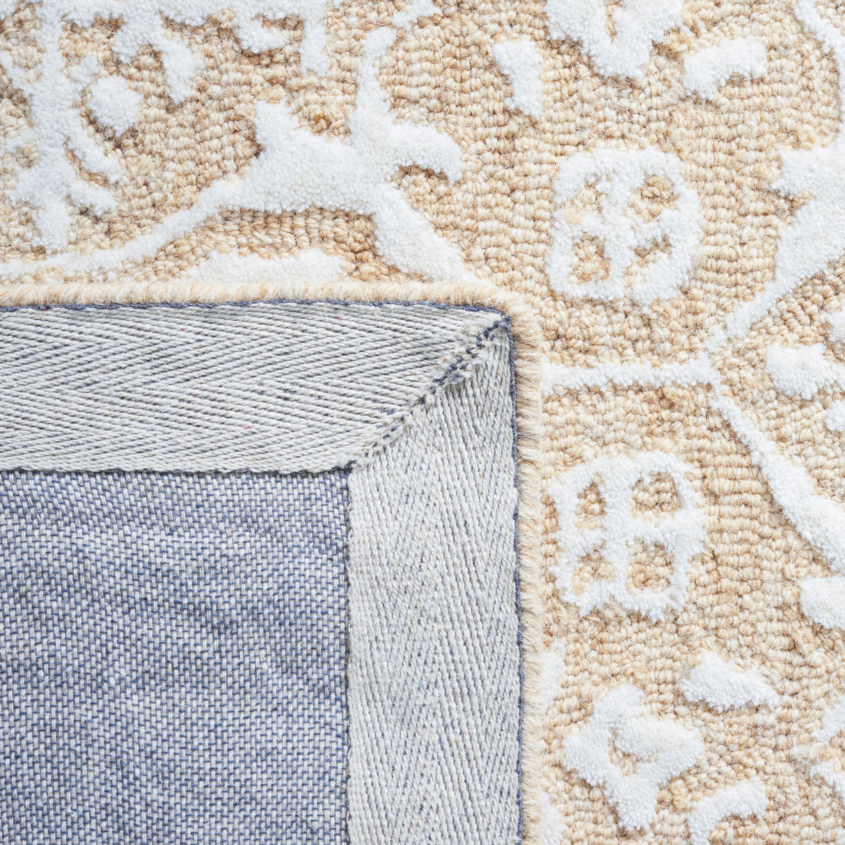 Safavieh Metro Met903D Gold/Ivory Rug.