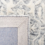 Safavieh Metro Met903F Grey/Ivory Rug.