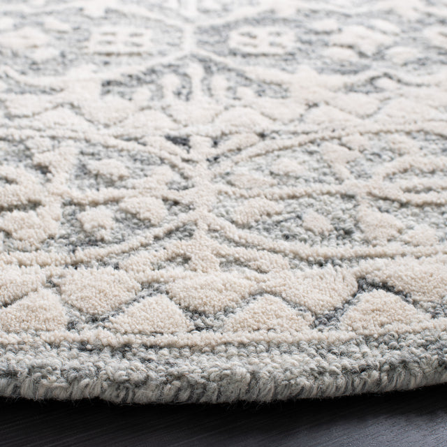 Safavieh Metro Met903H Dark Grey/Ivory Rug.