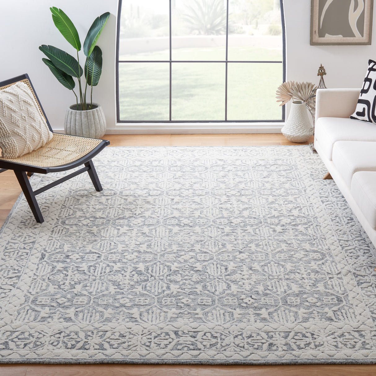 Safavieh Metro Met903H Dark Grey/Ivory Rug.