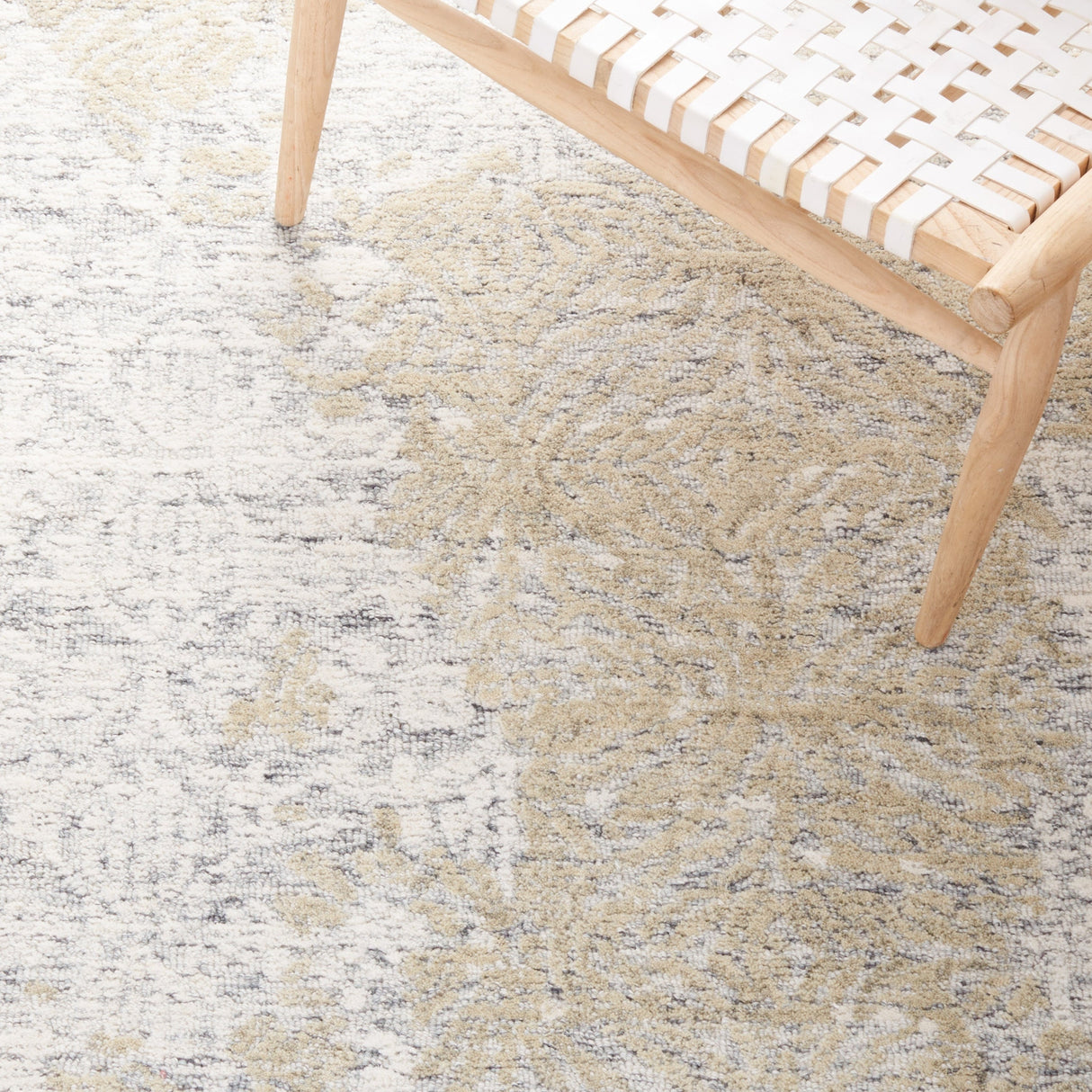 Safavieh Metro Met905F Grey/Ivory Rug.