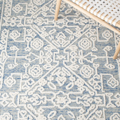 Safavieh Metro Met907M Blue/Ivory Rug.
