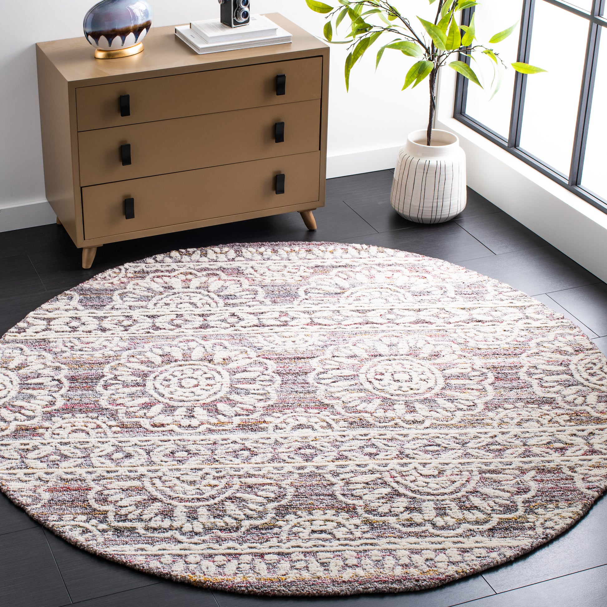 Safavieh Metro Met910Q Red/Ivory Area Rug