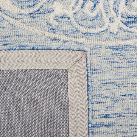 Safavieh Metro Met983M Blue/Ivory Rug.