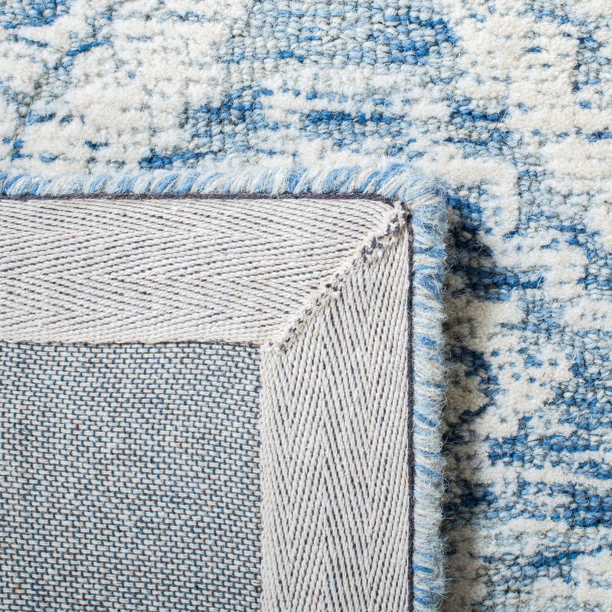 Safavieh Metro Met987M Blue/Ivory Rugs.