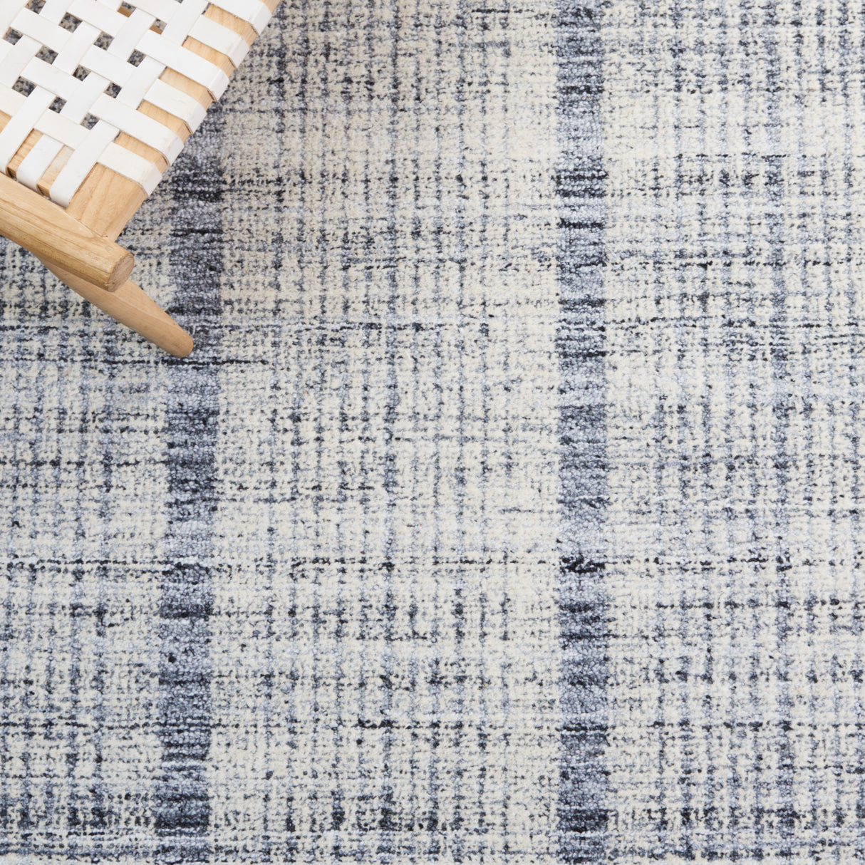 Safavieh Metro Met991G Light Grey/Ivory Rugs.