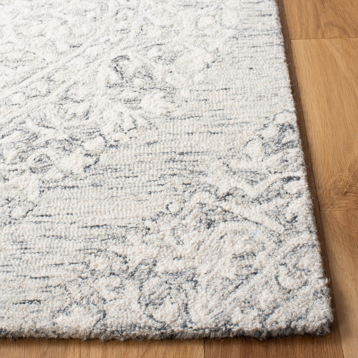 Safavieh Metro Met992F Grey/Ivory Rugs.