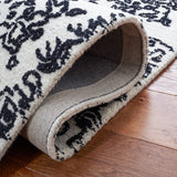 Safavieh Metro Met993A Ivory/Black Rugs.