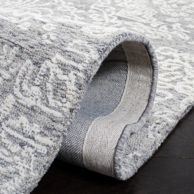 Safavieh Metro Met993F Grey/Ivory Rugs.