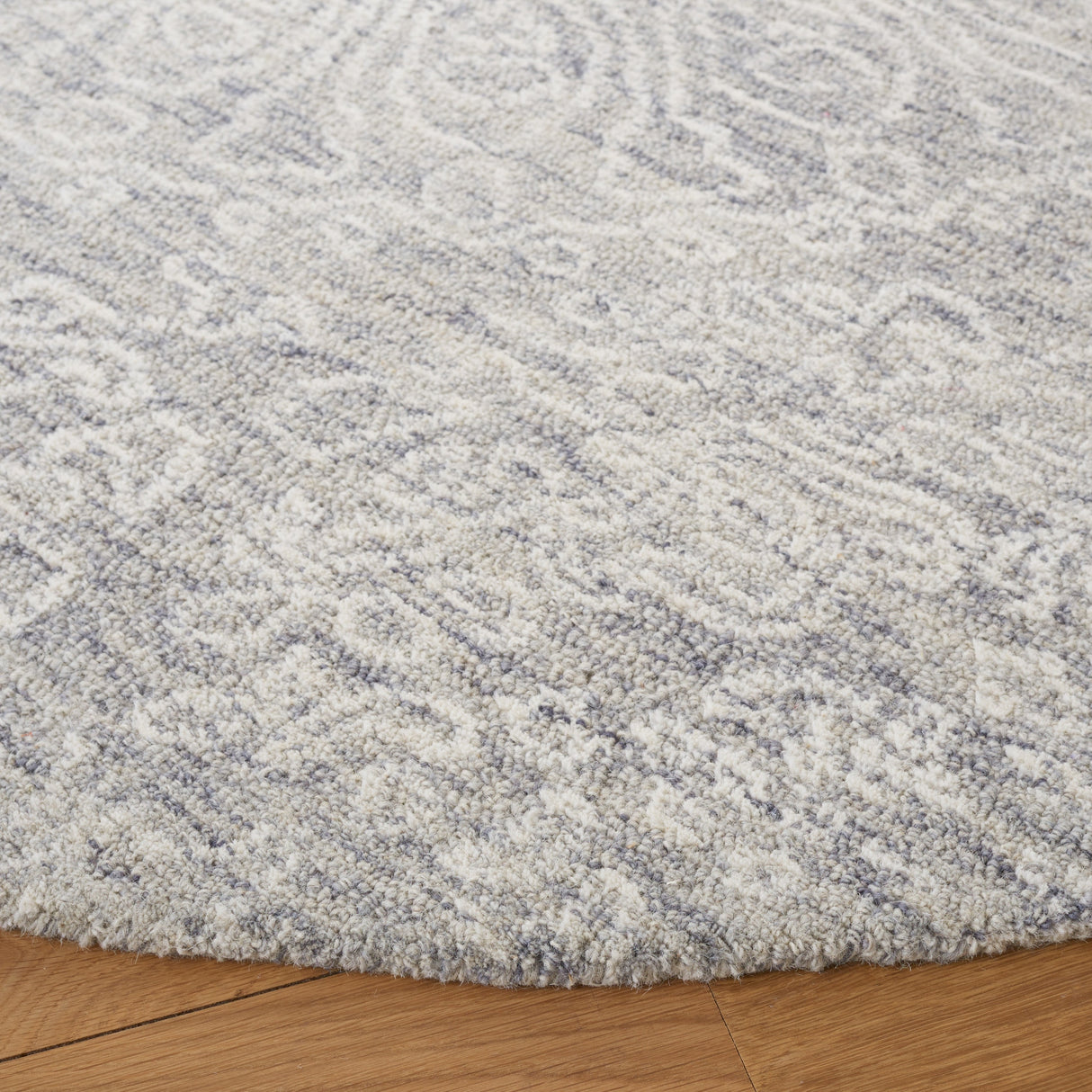 Safavieh Metro Met993F Grey/Ivory Rugs.