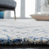 Safavieh Metro Met993M Blue/Ivory Rugs.