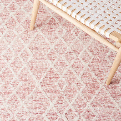 Safavieh Metro Met994U Pink/Ivory Area Rug