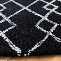 Safavieh Metro Met994Z Black/Ivory Area Rug