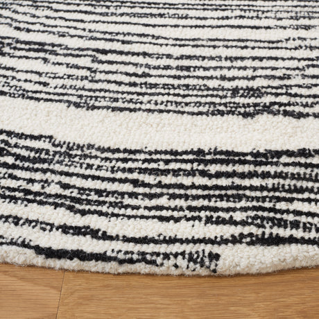 Safavieh Metro Met995B Ivory/Black Area Rug