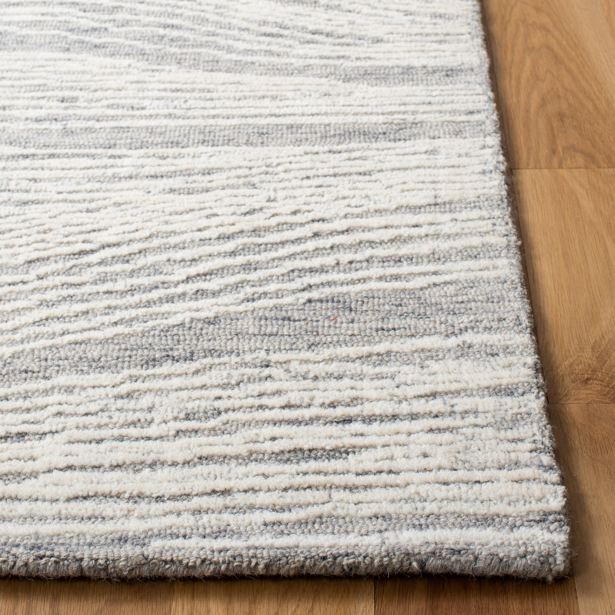 Safavieh Metro Met995F Grey/Ivory Rug.