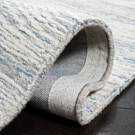 Safavieh Metro Met995L Light Blue/Ivory Rugs.