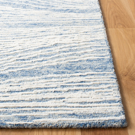 Safavieh Metro Met995M Blue/Ivory Rug.