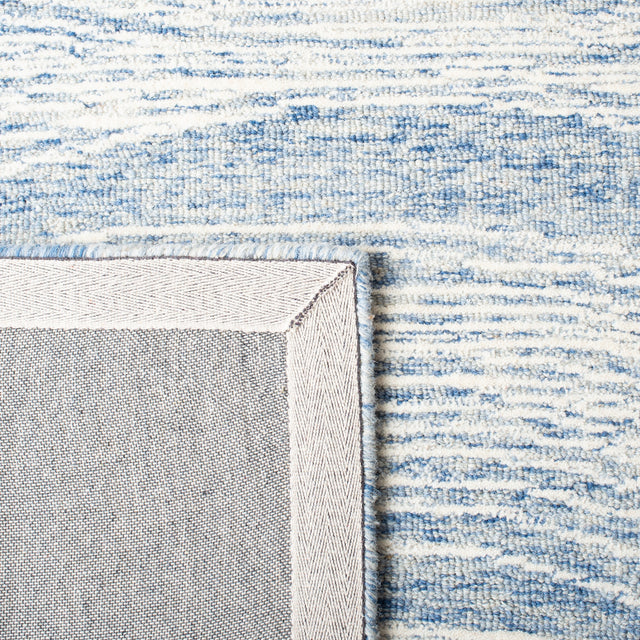 Safavieh Metro Met995M Blue/Ivory Rug.