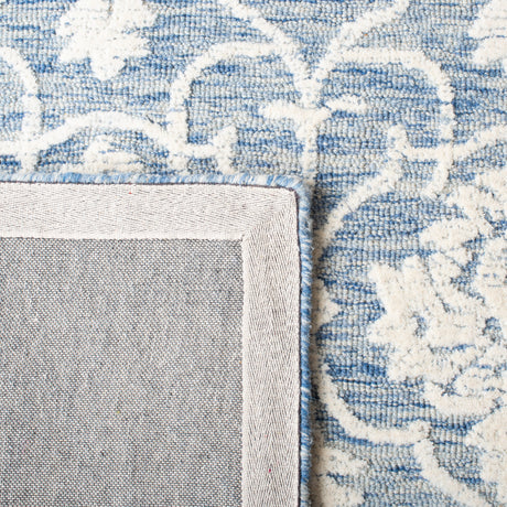 Safavieh Metro Met996M Blue/Ivory Rugs.