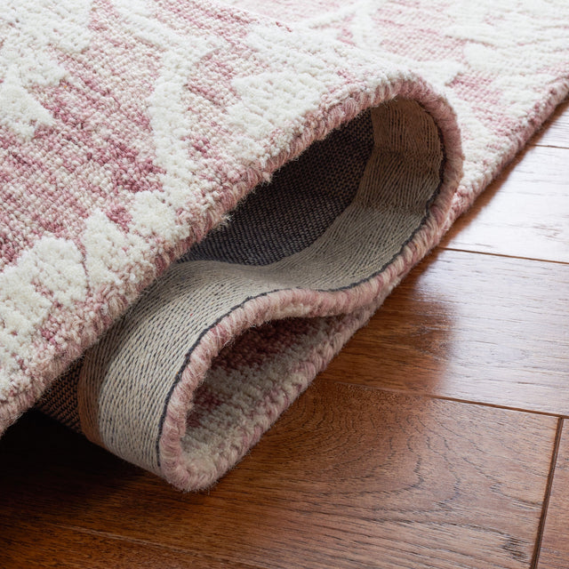 Safavieh Metro Met996U Pink/Ivory Rugs.