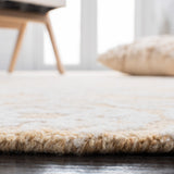 Safavieh Metro Met997D Gold/Ivory Rugs.